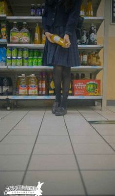 女王踩踏脚奴免费区域视频_BD韩语免费观看视频